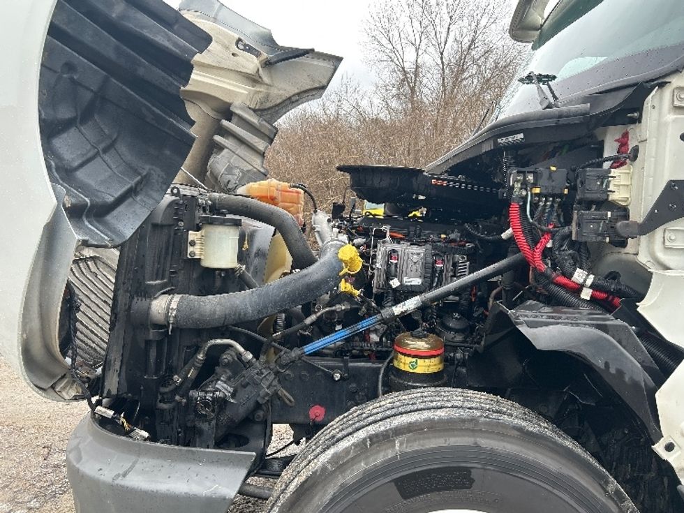 Day Cab Tractor-Heavy Duty Tractors-International-2019-LT625-Jackson-TN-363,995\n\t\tmiles-$ 27,000 - Image 16