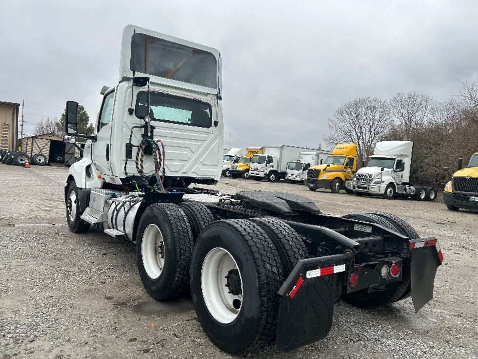 Day Cab Tractor-Heavy Duty Tractors-International-2019-LT625-Jackson-TN-363,995\n\t\tmiles-$ 27,000 - Image 5