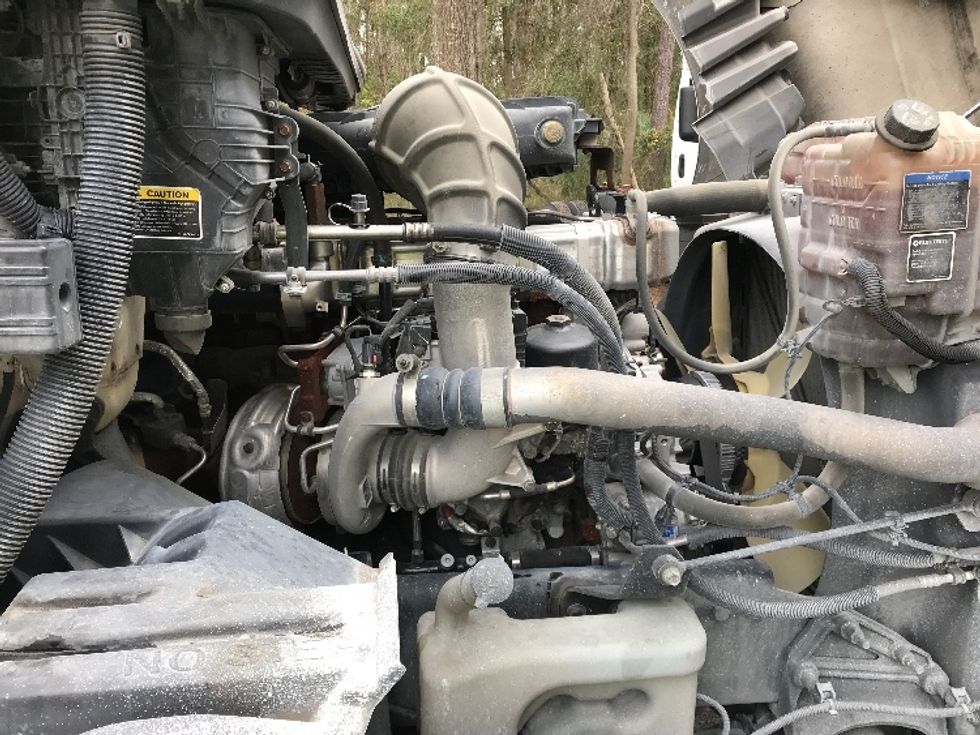 Day Cab Tractor-Heavy Duty Tractors-International-2019-LT625-Jacksonville-FL-513,055\n\t\tmiles-$ 22,250 - Image 15