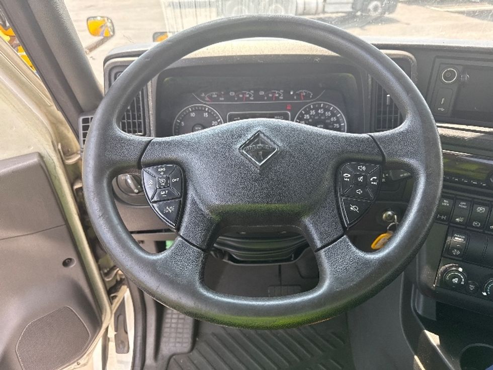 Day Cab Tractor-Heavy Duty Tractors-International-2019-LT625-Jessup-MD-336,368\n\t\tmiles-$ 27,250 - Image 11
