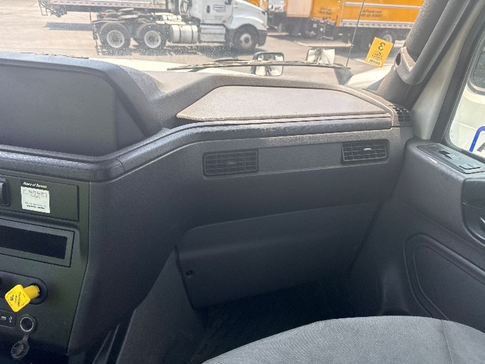 Day Cab Tractor-Heavy Duty Tractors-International-2019-LT625-Jessup-MD-336,368\n\t\tmiles-$ 27,250 - Image 13
