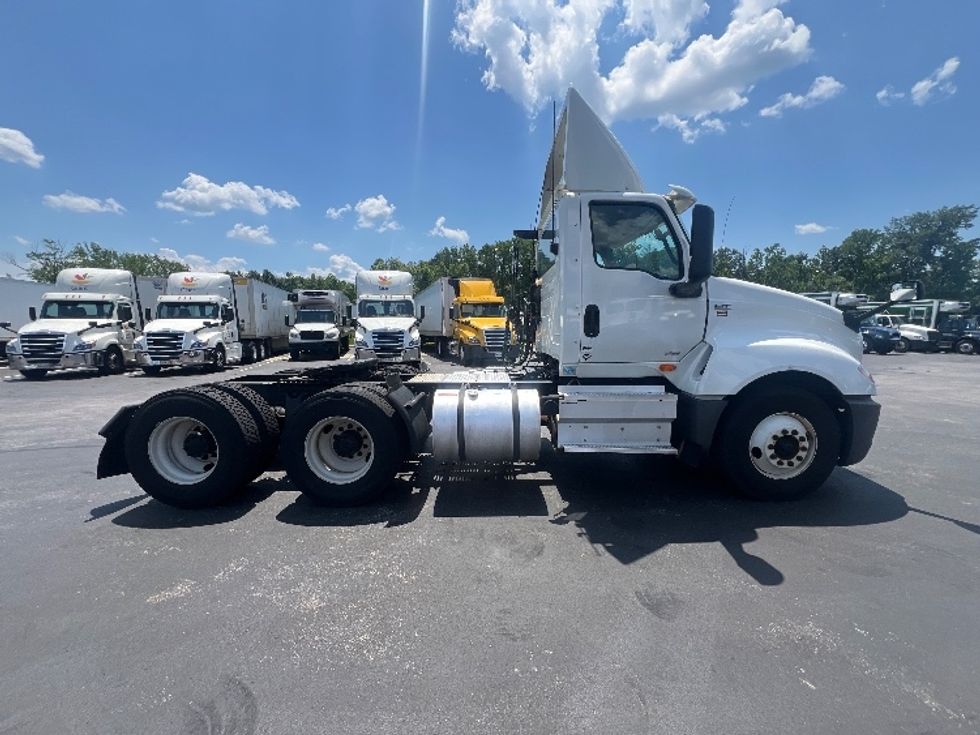 Day Cab Tractor-Heavy Duty Tractors-International-2019-LT625-Jessup-MD-336,368\n\t\tmiles-$ 27,250 - Image 8