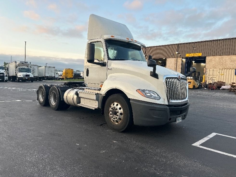 Day Cab Tractor-Heavy Duty Tractors-International-2019-LT625-Jessup-MD-395,621\n\t\tmiles-$ 24,500 - Image 1