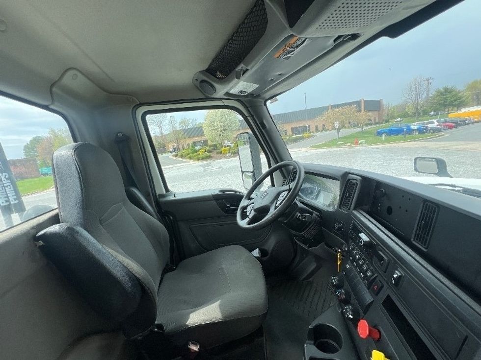 Day Cab Tractor-Heavy Duty Tractors-International-2019-LT625-Jessup-MD-395,621\n\t\tmiles-$ 24,500 - Image 12