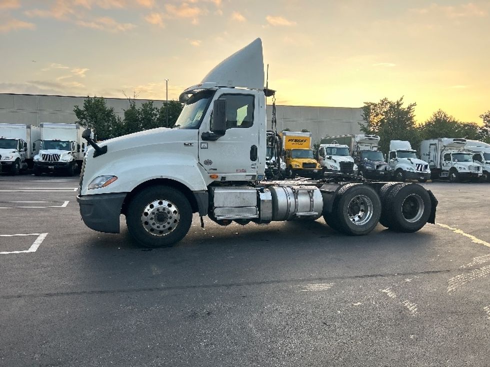 Day Cab Tractor-Heavy Duty Tractors-International-2019-LT625-Jessup-MD-395,621\n\t\tmiles-$ 24,500 - Image 4