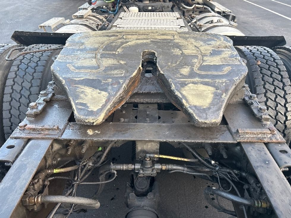 Day Cab Tractor-Heavy Duty Tractors-International-2019-LT625-Jessup-MD-395,621\n\t\tmiles-$ 24,500 - Image 6