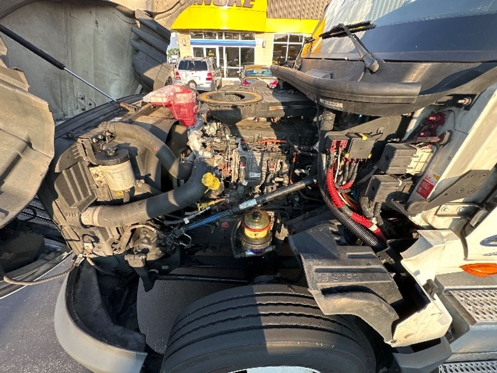 Day Cab Tractor-Heavy Duty Tractors-International-2019-LT625-Jessup-MD-425,848\n\t\tmiles-$ 22,750 - Image 16