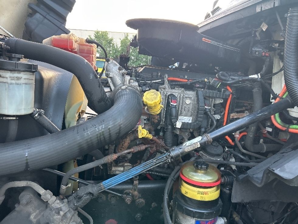 Day Cab Tractor-Heavy Duty Tractors-International-2019-LT625-Jessup-MD-450,000\n\t\tmiles-$ 24,000 - Image 14