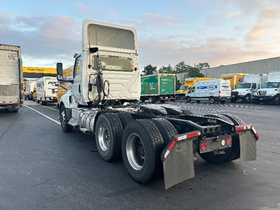 Day Cab Tractor-Heavy Duty Tractors-International-2019-LT625-Jessup-MD-450,000\n\t\tmiles-$ 24,000 - Image 5