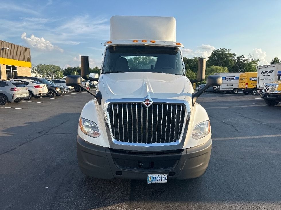 Day Cab Tractor-Heavy Duty Tractors-International-2019-LT625-Jessup-MD-452,850\n\t\tmiles-$ 23,250 - Image 2