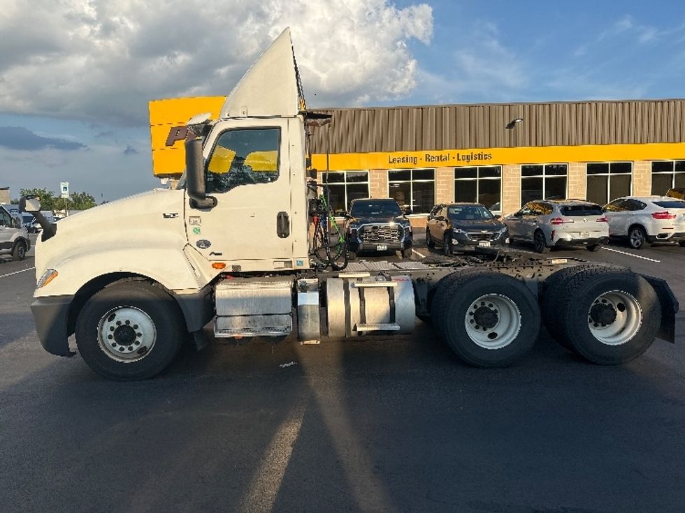 Day Cab Tractor-Heavy Duty Tractors-International-2019-LT625-Jessup-MD-452,850\n\t\tmiles-$ 23,250 - Image 4