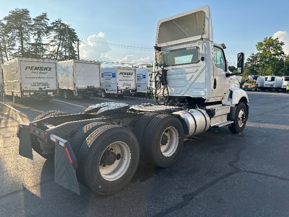 Day Cab Tractor-Heavy Duty Tractors-International-2019-LT625-Jessup-MD-452,850\n\t\tmiles-$ 23,250 - Image 7