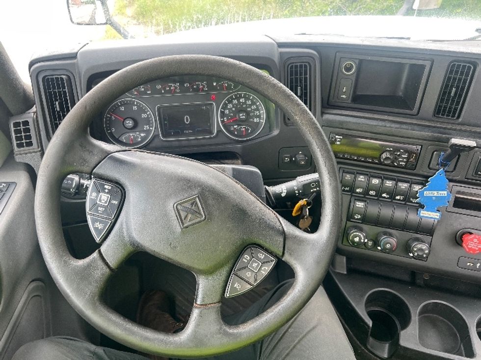 Day Cab Tractor-Heavy Duty Tractors-International-2019-LT625-Jessup-MD-512,596\n\t\tmiles-$ 22,750 - Image 11