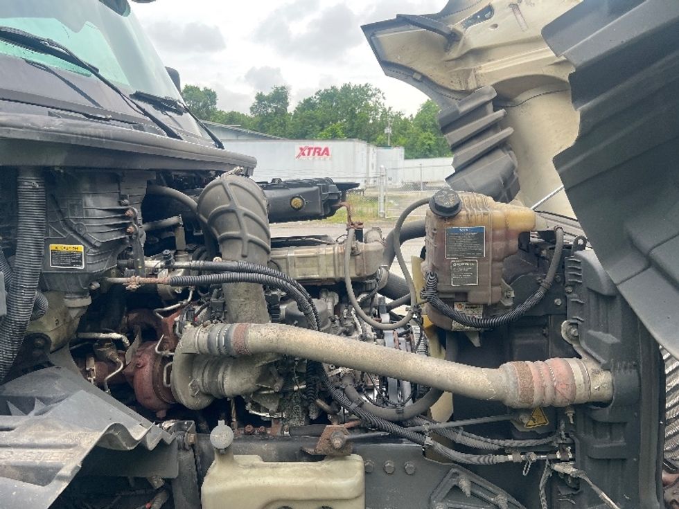 Day Cab Tractor-Heavy Duty Tractors-International-2019-LT625-Jessup-MD-515,000\n\t\tmiles-$ 22,500 - Image 15
