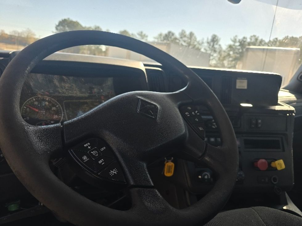 Day Cab Tractor-Heavy Duty Tractors-International-2019-LT625-Jonesboro-GA-303,936\n\t\tmiles-$ 23,250 - Image 10