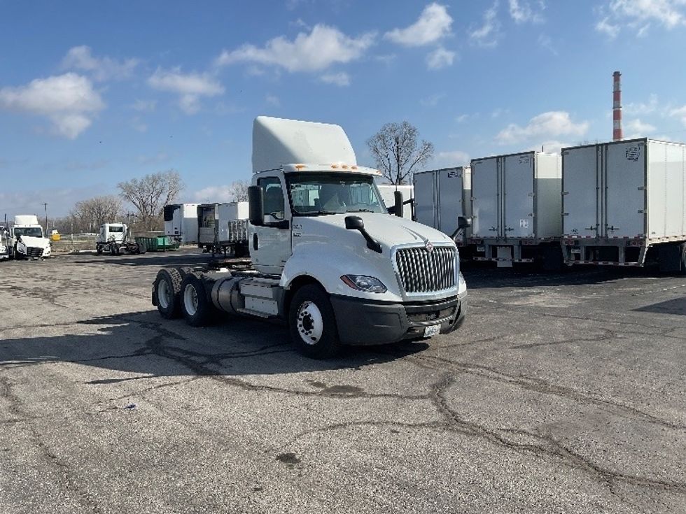 Day Cab Tractor-Heavy Duty Tractors-International-2019-LT625-Kansas City-MO-175,423\n\t\tmiles-$ 25,750 - Image 1