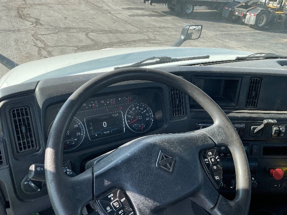 Day Cab Tractor-Heavy Duty Tractors-International-2019-LT625-Kansas City-MO-175,423\n\t\tmiles-$ 25,750 - Image 11
