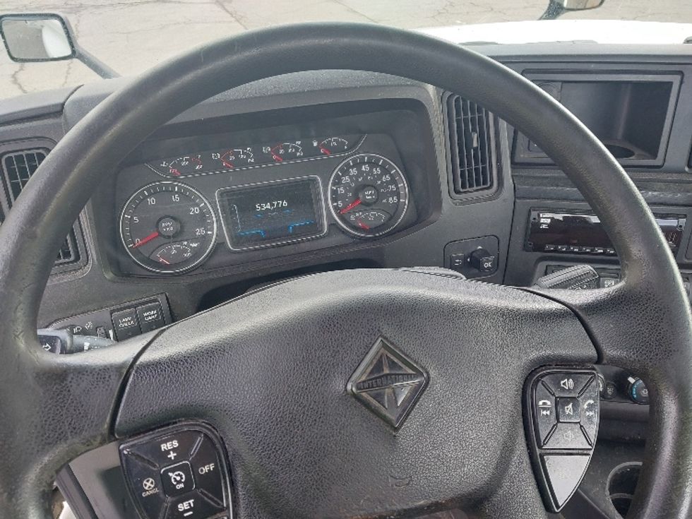 Day Cab Tractor-Heavy Duty Tractors-International-2019-LT625-Kansas City-MO-534,776\n\t\tmiles-$ 22,750 - Image 11