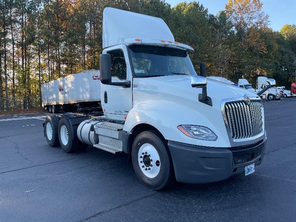 Day Cab Tractor-Heavy Duty Tractors-International-2019-LT625-Kennesaw-GA-560,973\n\t\tmiles-$ 27,000 - Image 1