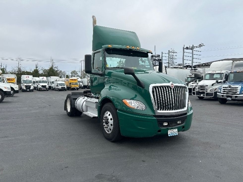 Day Cab Tractor-Heavy Duty Tractors-International-2019-LT625-Kent-WA-149,947\n\t\tmiles-$ 23,000 - Image 1