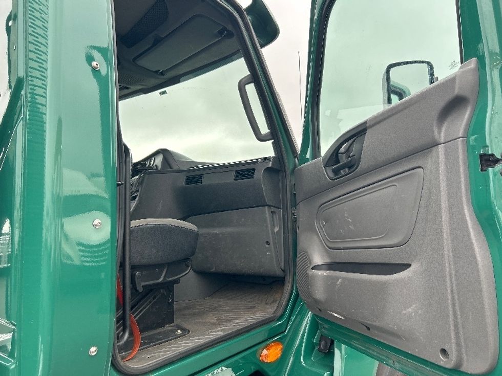 Day Cab Tractor-Heavy Duty Tractors-International-2019-LT625-Kent-WA-149,947\n\t\tmiles-$ 23,000 - Image 12