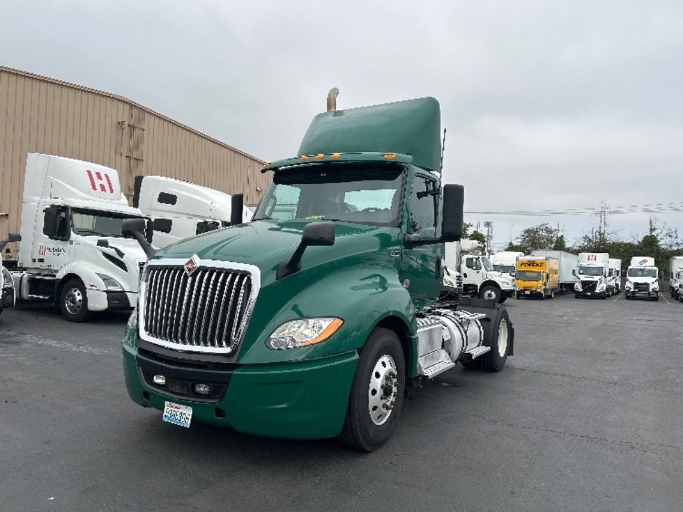 Day Cab Tractor-Heavy Duty Tractors-International-2019-LT625-Kent-WA-149,947\n\t\tmiles-$ 23,000 - Image 3