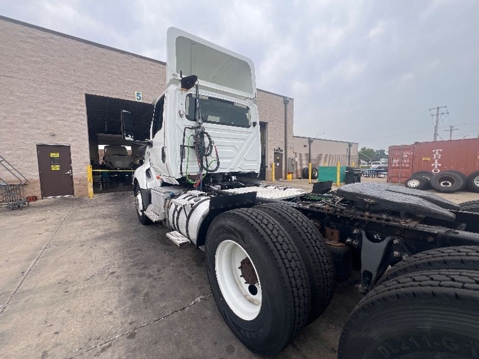 Day Cab Tractor-Heavy Duty Tractors-International-2019-LT625-La Porte-IN-250,978\n\t\tmiles-$ 25,500 - Image 17