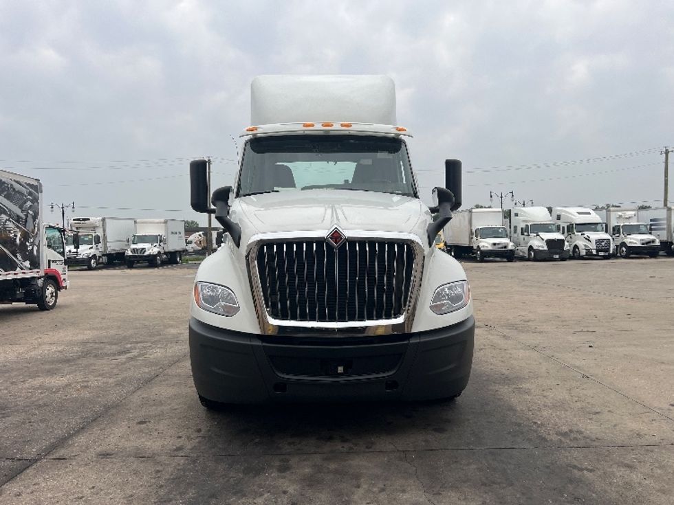 Day Cab Tractor-Heavy Duty Tractors-International-2019-LT625-La Porte-IN-250,978\n\t\tmiles-$ 25,500 - Image 2