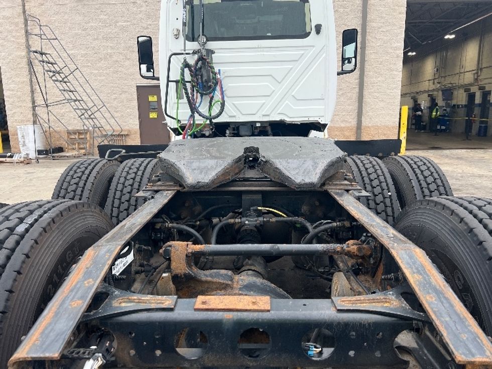 Day Cab Tractor-Heavy Duty Tractors-International-2019-LT625-La Porte-IN-250,978\n\t\tmiles-$ 25,500 - Image 6