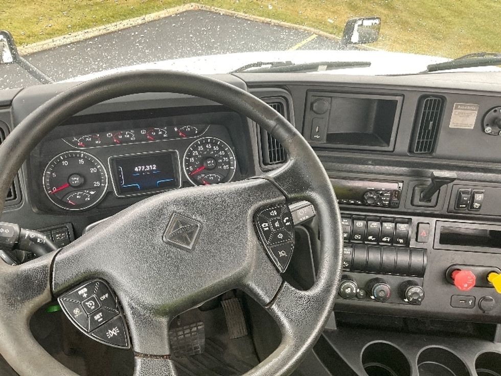 Day Cab Tractor-Heavy Duty Tractors-International-2019-LT625-La Porte-IN-481,295\n\t\tmiles-$ 11,250 - Image 11