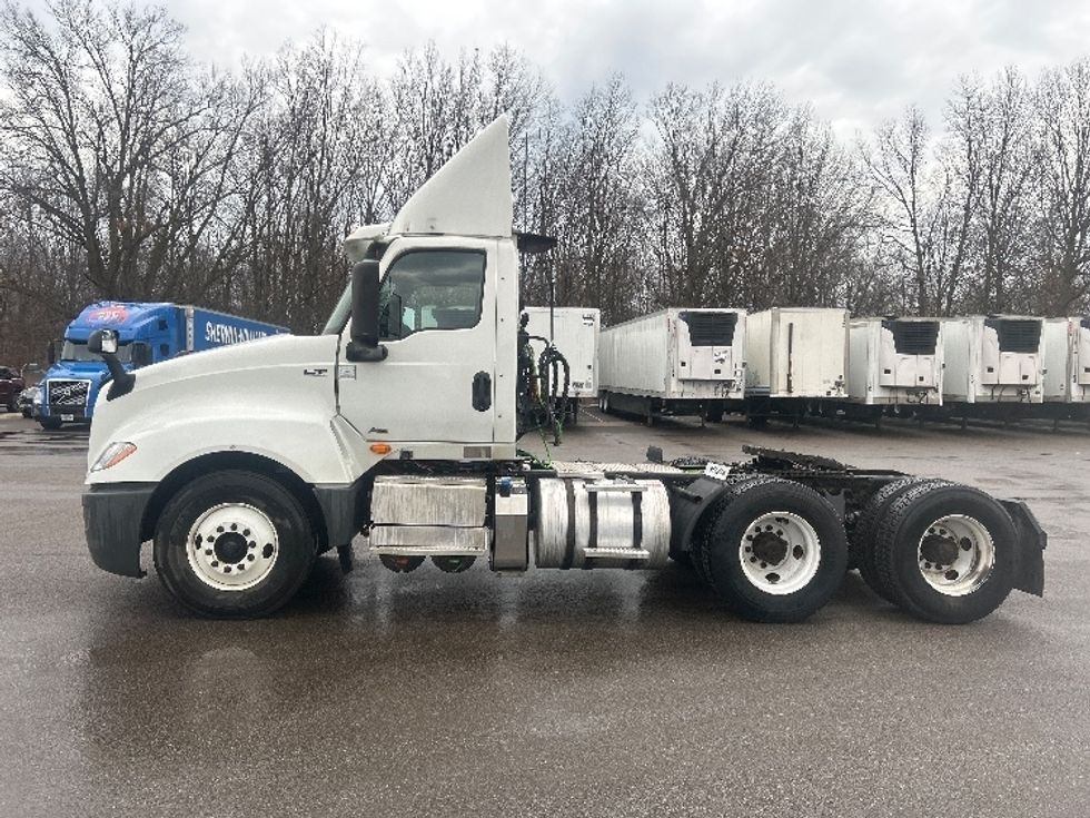 Day Cab Tractor-Heavy Duty Tractors-International-2019-LT625-La Porte-IN-481,295\n\t\tmiles-$ 11,250 - Image 4