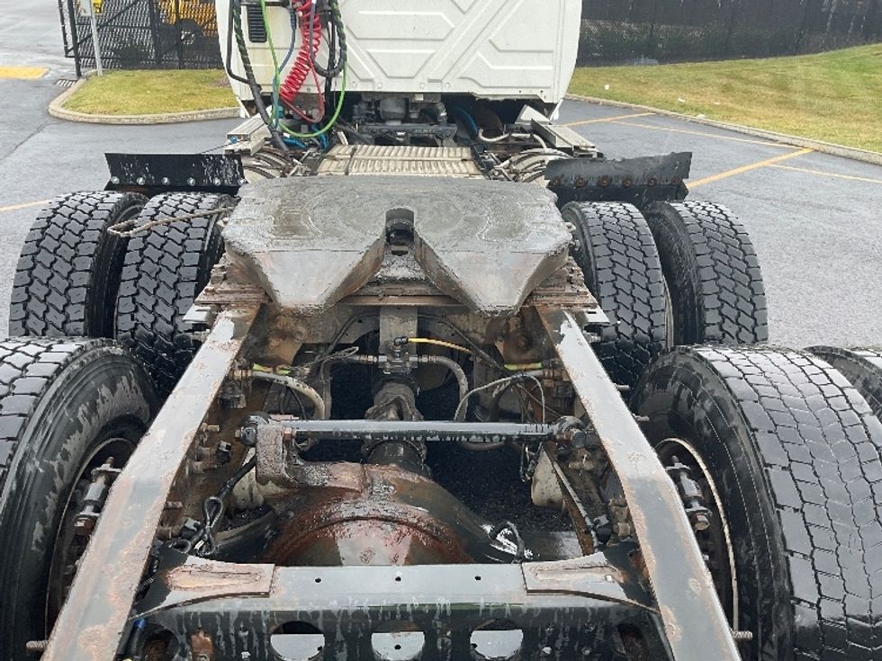 Day Cab Tractor-Heavy Duty Tractors-International-2019-LT625-La Porte-IN-481,295\n\t\tmiles-$ 11,250 - Image 6