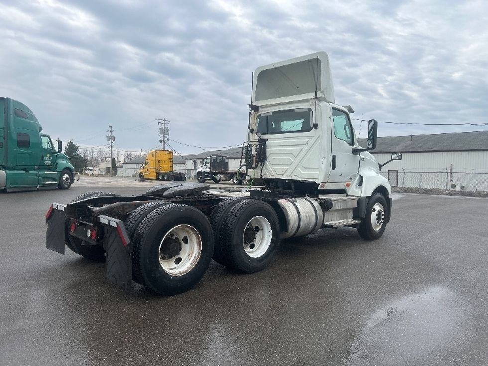 Day Cab Tractor-Heavy Duty Tractors-International-2019-LT625-La Porte-IN-481,295\n\t\tmiles-$ 11,250 - Image 7