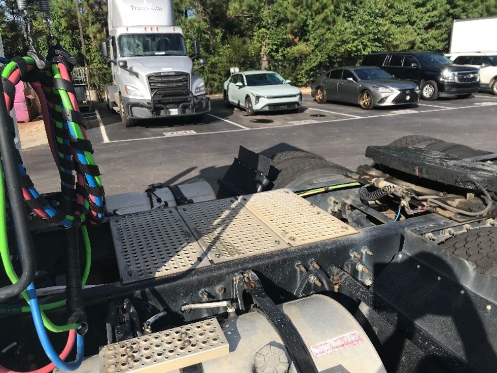 Day Cab Tractor-Heavy Duty Tractors-International-2019-LT625-Ladson-SC-104,845\n\t\tmiles-$ 30,250 - Image 17