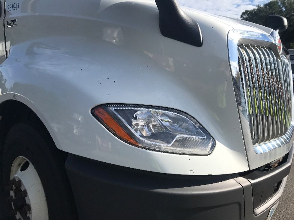 Day Cab Tractor-Heavy Duty Tractors-International-2019-LT625-Ladson-SC-104,845\n\t\tmiles-$ 30,250 - Image 19