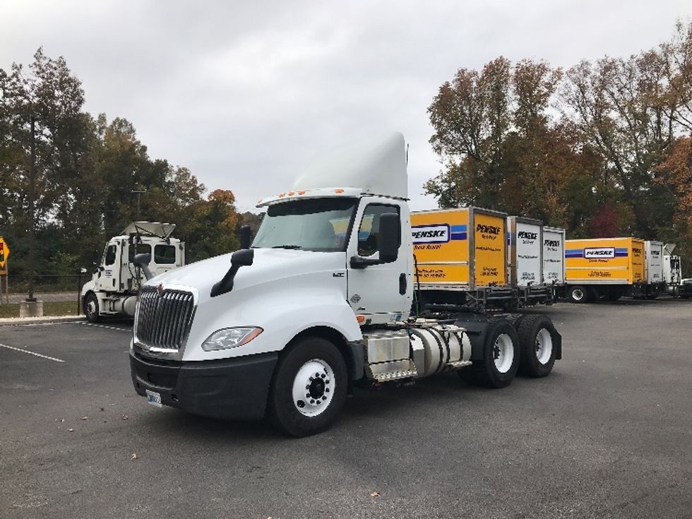 Day Cab Tractor-Heavy Duty Tractors-International-2019-LT625-Ladson-SC-104,845\n\t\tmiles-$ 30,250 - Image 3