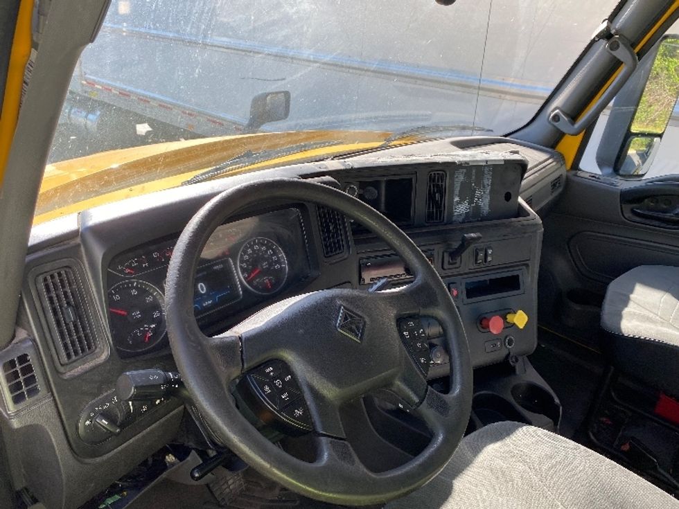 Day Cab Tractor-Heavy Duty Tractors-International-2019-LT625-Ladson-SC-227,850\n\t\tmiles-$ 27,000 - Image 10