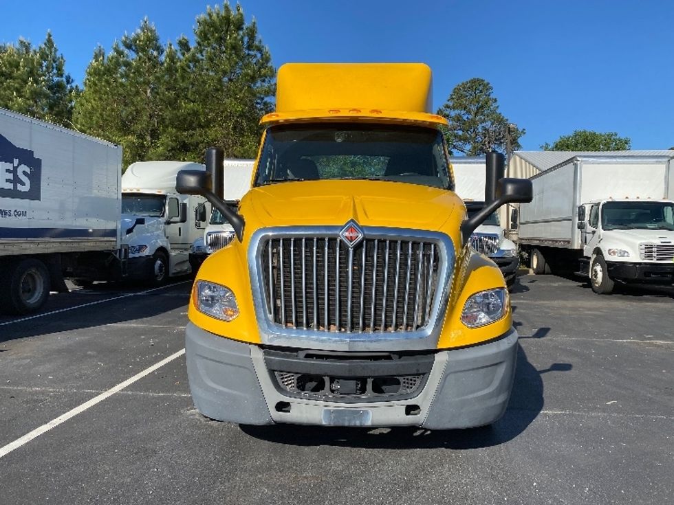 Day Cab Tractor-Heavy Duty Tractors-International-2019-LT625-Ladson-SC-227,850\n\t\tmiles-$ 27,000 - Image 2