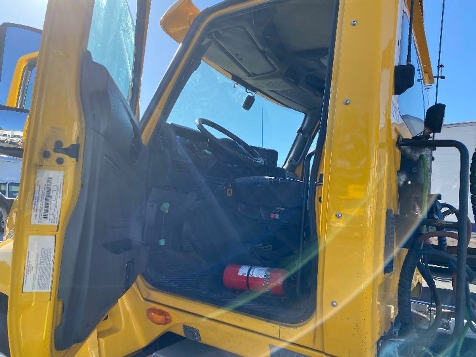 Day Cab Tractor-Heavy Duty Tractors-International-2019-LT625-Ladson-SC-227,850\n\t\tmiles-$ 27,000 - Image 9