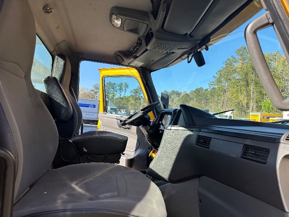 Day Cab Tractor-Heavy Duty Tractors-International-2019-LT625-Ladson-SC-257,236\n\t\tmiles-$ 24,250 - Image 17