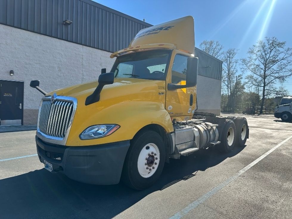 Day Cab Tractor-Heavy Duty Tractors-International-2019-LT625-Ladson-SC-257,236\n\t\tmiles-$ 24,250 - Image 2