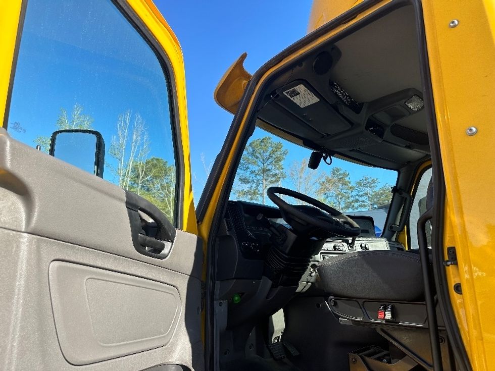 Day Cab Tractor-Heavy Duty Tractors-International-2019-LT625-Ladson-SC-257,236\n\t\tmiles-$ 24,250 - Image 8