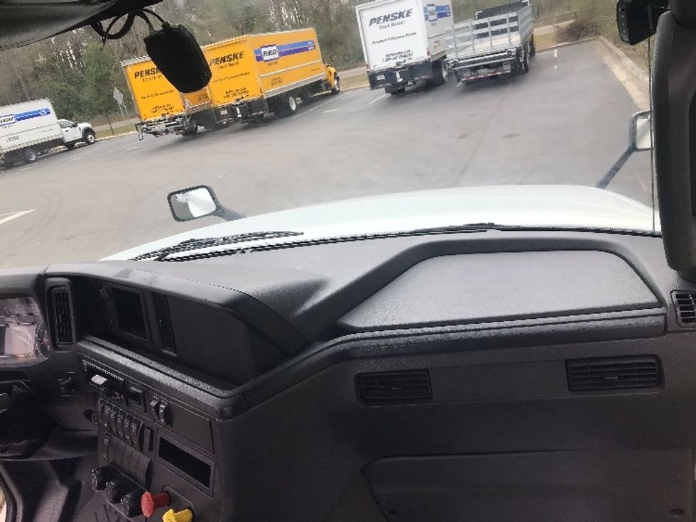 Day Cab Tractor-Heavy Duty Tractors-International-2019-LT625-Ladson-SC-353,616\n\t\tmiles-$ 25,750 - Image 12