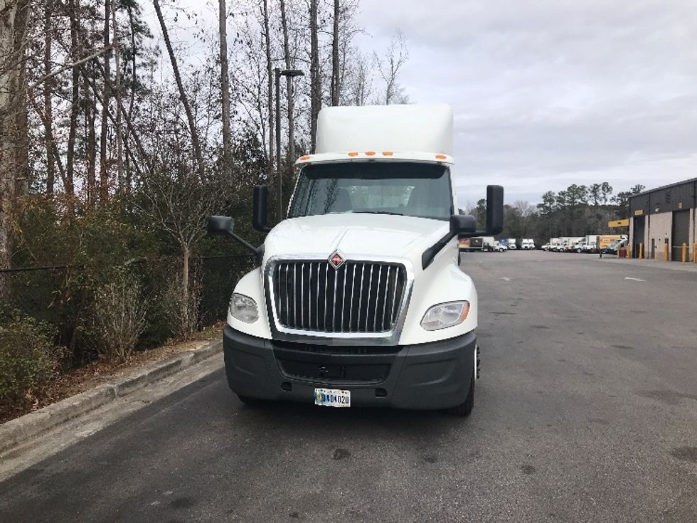 Day Cab Tractor-Heavy Duty Tractors-International-2019-LT625-Ladson-SC-353,616\n\t\tmiles-$ 25,750 - Image 2