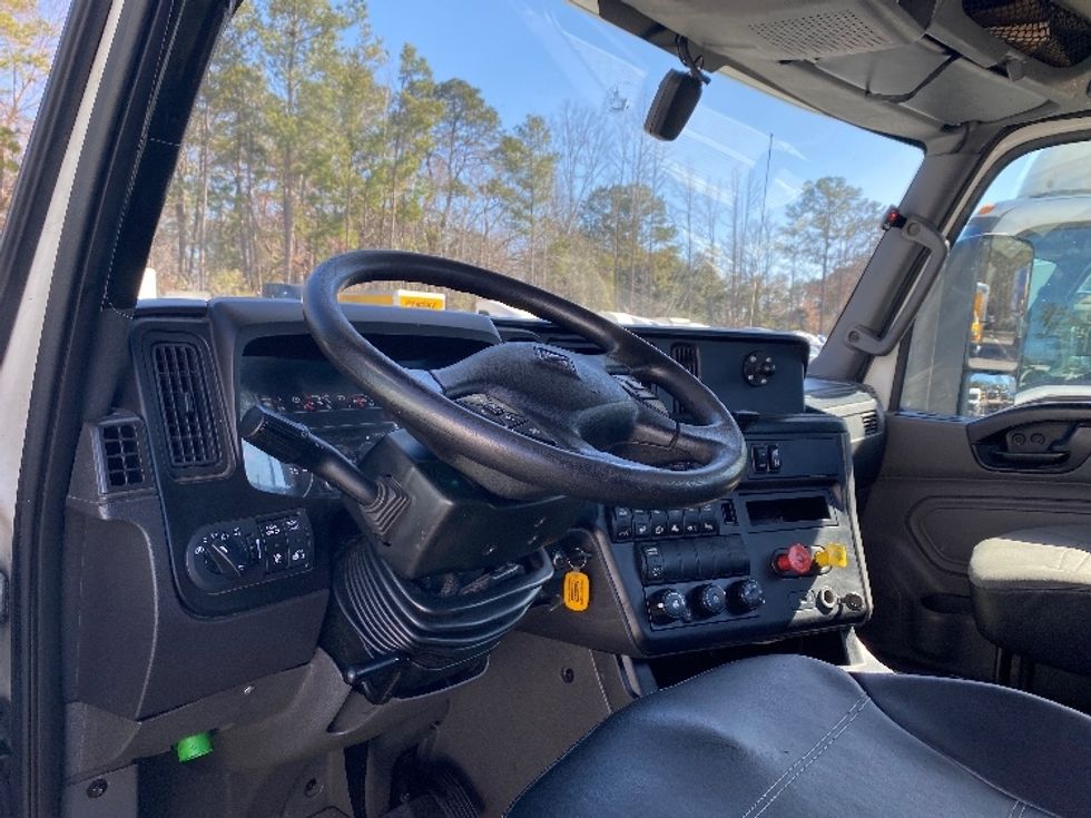 Day Cab Tractor-Heavy Duty Tractors-International-2019-LT625-Ladson-SC-389,375\n\t\tmiles-$ 27,250 - Image 10