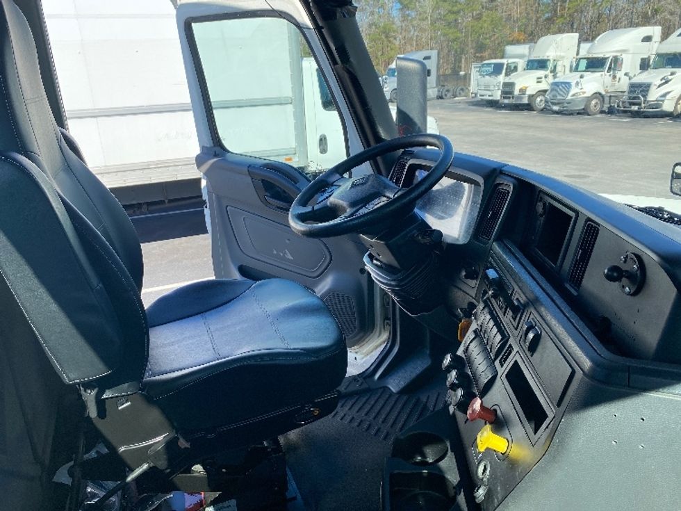 Day Cab Tractor-Heavy Duty Tractors-International-2019-LT625-Ladson-SC-389,375\n\t\tmiles-$ 27,250 - Image 14