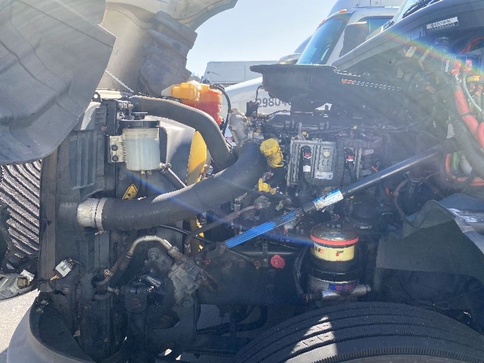 Day Cab Tractor-Heavy Duty Tractors-International-2019-LT625-Ladson-SC-389,375\n\t\tmiles-$ 27,250 - Image 16