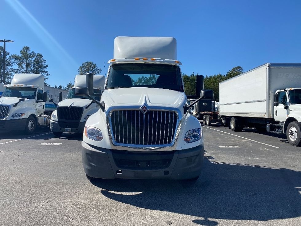 Day Cab Tractor-Heavy Duty Tractors-International-2019-LT625-Ladson-SC-389,375\n\t\tmiles-$ 27,250 - Image 2
