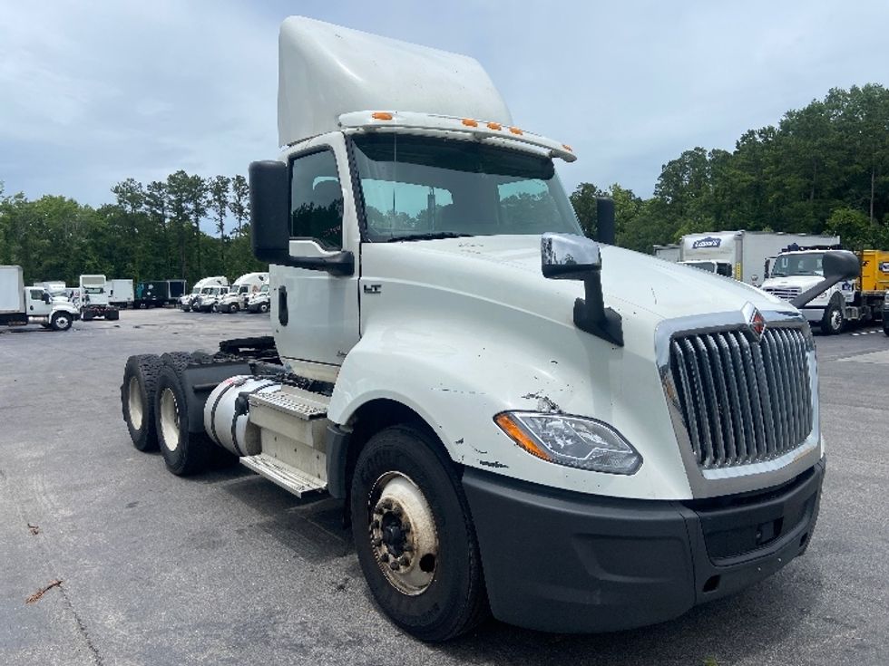Day Cab Tractor-Heavy Duty Tractors-International-2019-LT625-Ladson-SC-576,938\n\t\tmiles-$ 22,750 - Image 1