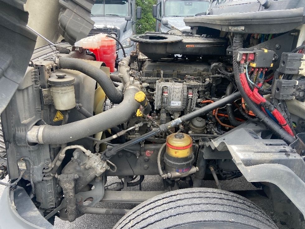 Day Cab Tractor-Heavy Duty Tractors-International-2019-LT625-Ladson-SC-576,938\n\t\tmiles-$ 22,750 - Image 16